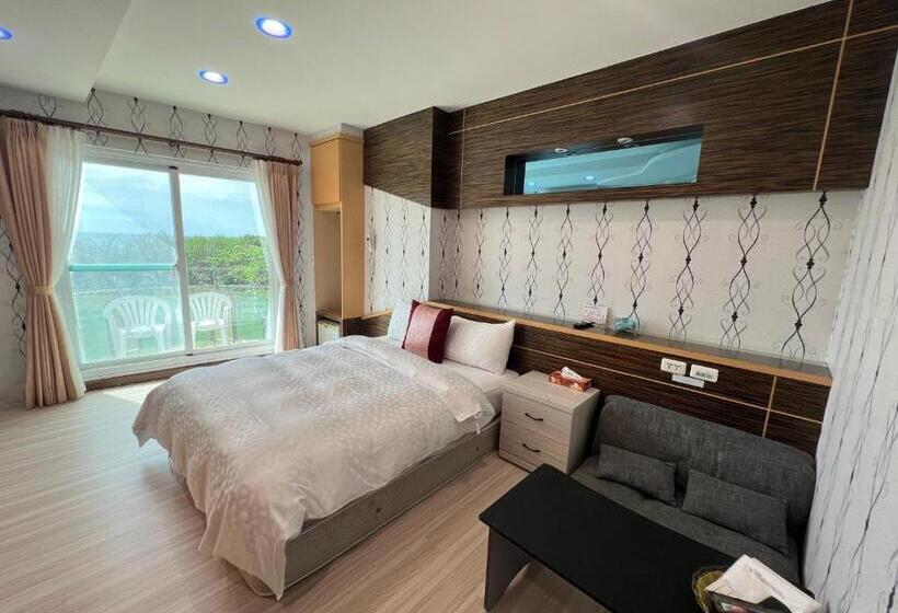 اتاق استاندارد با چشم‌انداز دریا, Ibiza Inn Kenting