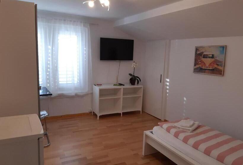 חדר סטנדרד יחיד חדר אמבטיה משותף, Good Bed Reiden