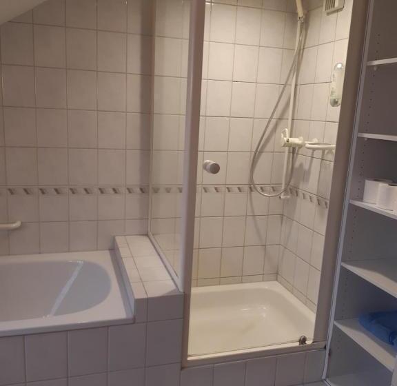 חדר סטנדרט חדר אמבטיה משותף, Good Bed Reiden