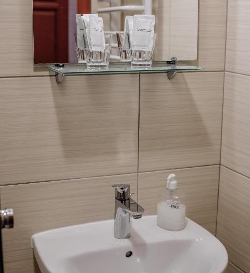 اتاق اکونومی, Guest House Arkhistratyg