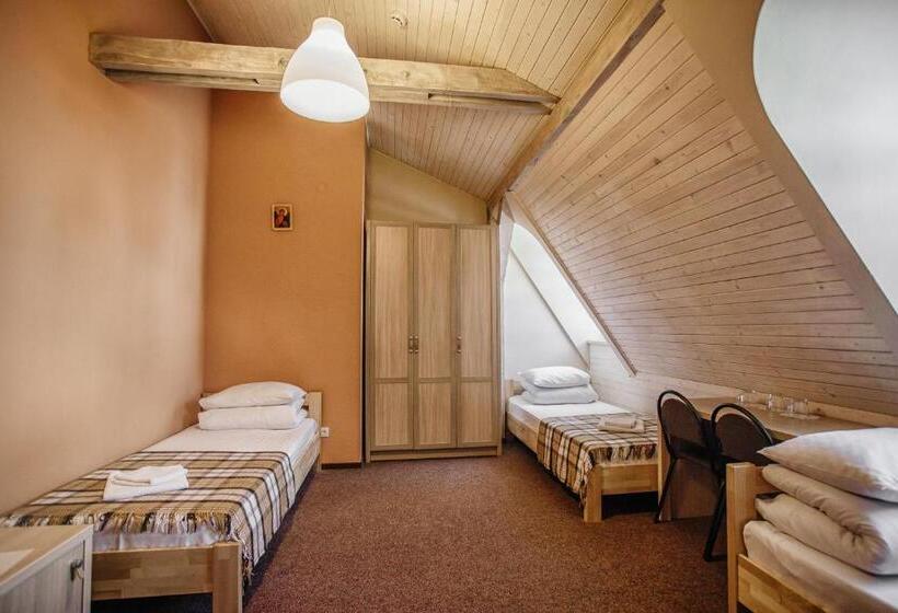Economy Triple Room, Guest House Arkhistratyg