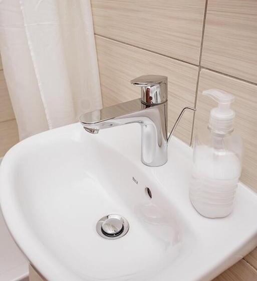 Economy Triple Room, Guest House Arkhistratyg
