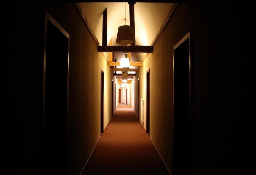 اتاق استاندارد, Guest House Arkhistratyg