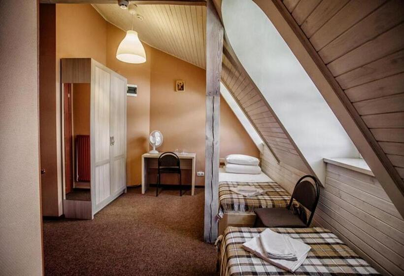 اتاق اکونومی, Guest House Arkhistratyg