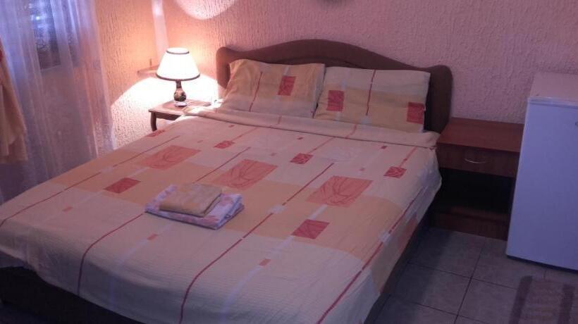 اتاق استاندارد, Guest House Dragomir