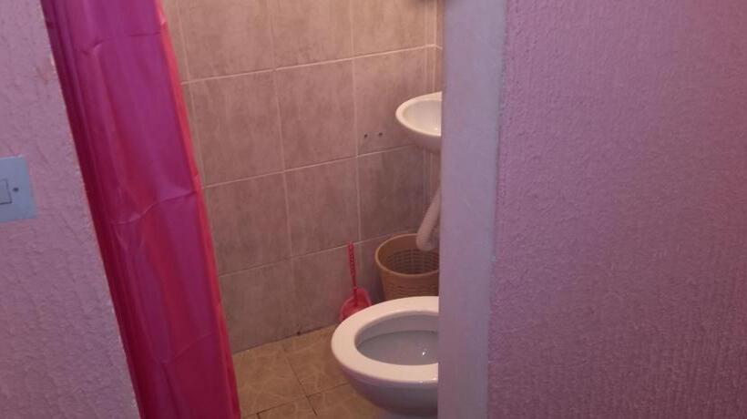 اتاق اکونومی, Guest House Dragomir