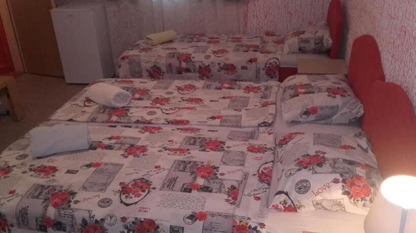 اتاق استاندارد چهار تخته, Guest House Dragomir