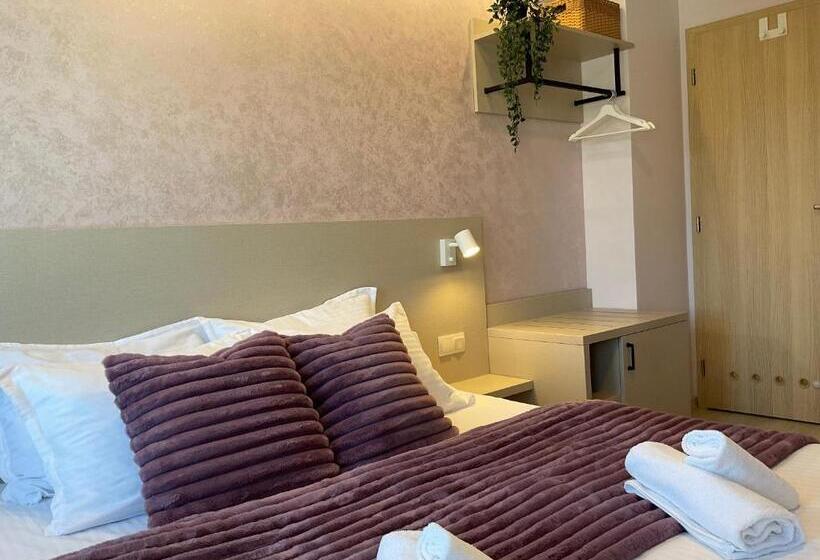 اتاق استاندارد, Guest Rooms Tsarevets