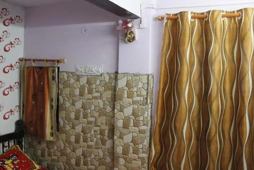 اتاق اکونومی یک تخته, Tanu S Homestay