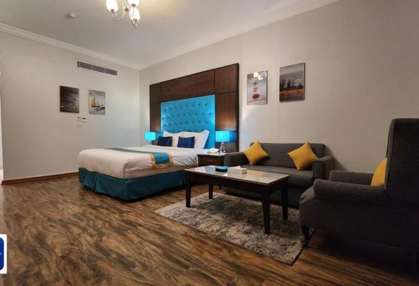 Студия Deluxe, قصر لازورد