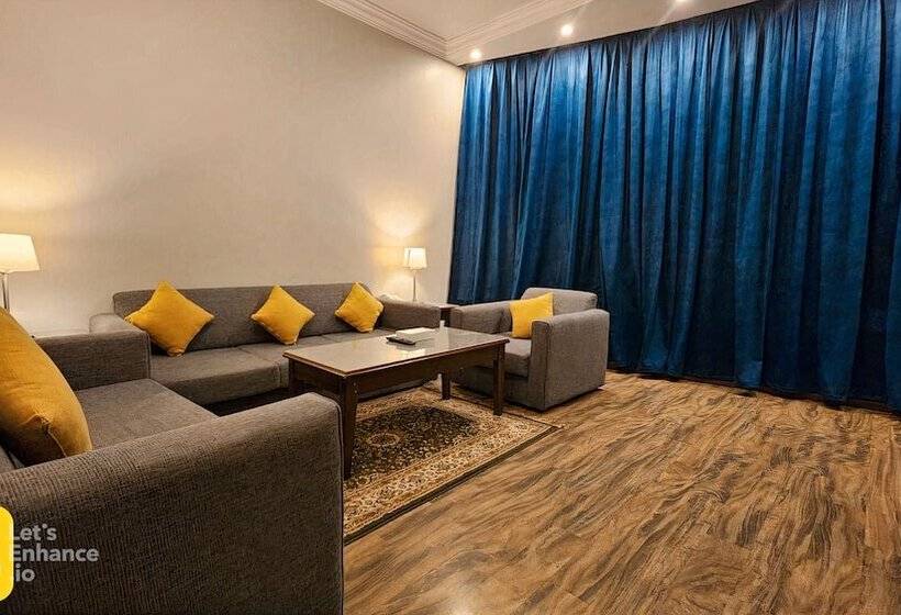 Апартаменты Deluxe 2 Спальни, قصر لازورد