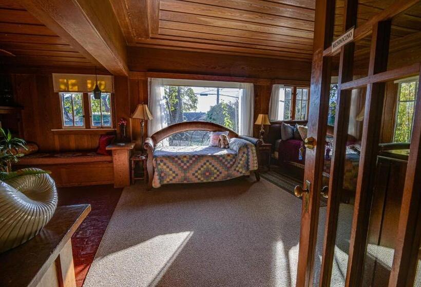 デラックスルーム, The Captains Quarters