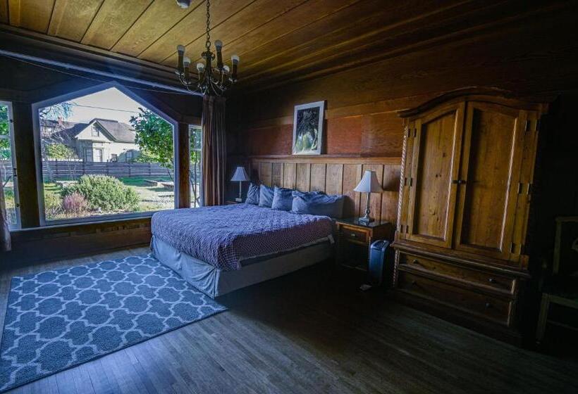 キングサイズベッドのデラックスルーム, The Captains Quarters