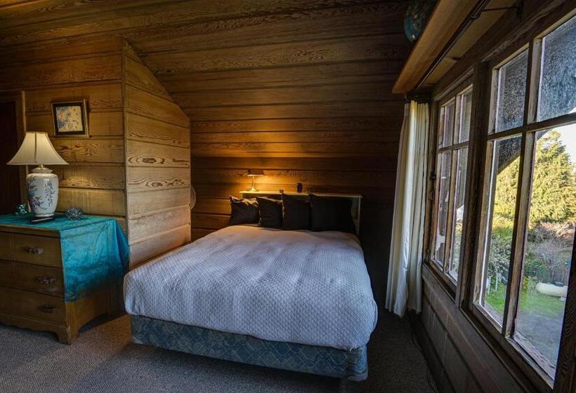 ガーデンビュースタンダードルーム, The Captains Quarters