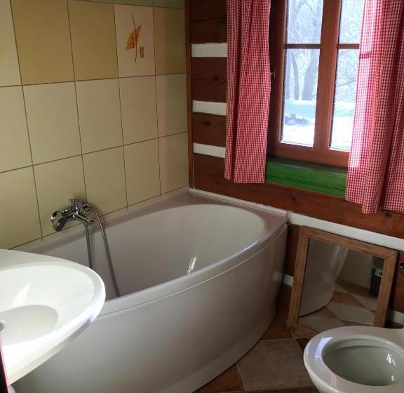 סוויטה משפחתית, Hepnarova Bouda