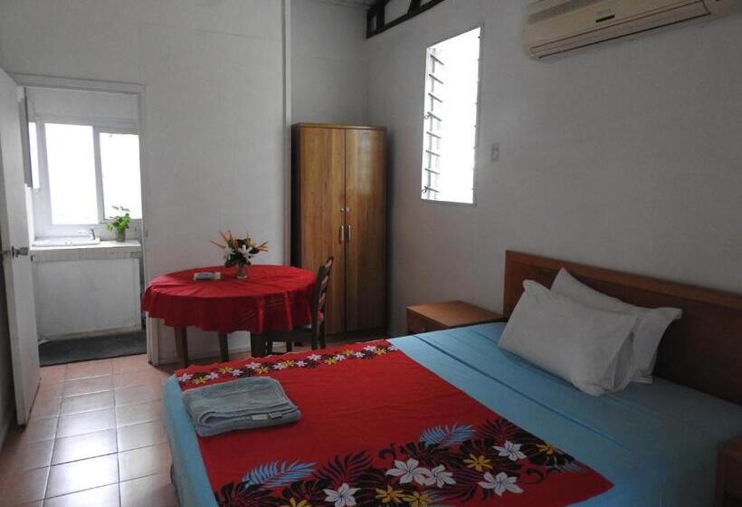 اتاق استاندارد با چشم‌انداز باغ, Olivias Accommodation