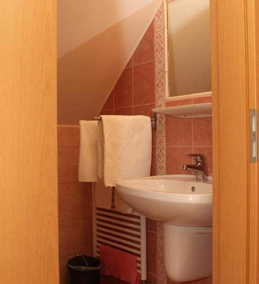 חדר דלוקס עם מרפסת, Pacsirta Vendégház