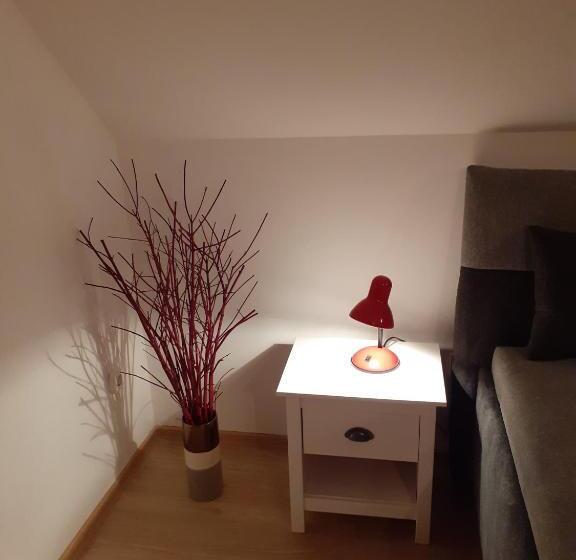 חדר דלוקס, Pacsirta Vendégház