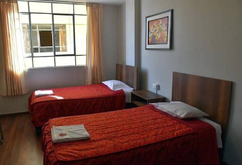 スタンダードルーム, Internacional De Arequipa