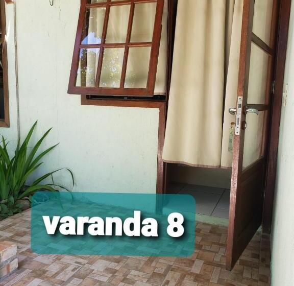 اتاق استاندارد چهار تخته, Pousada Charle Brown