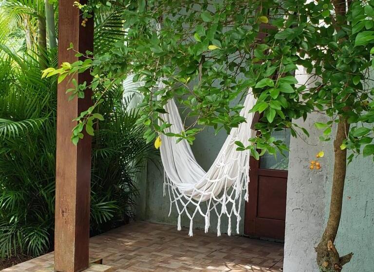 اتاق استاندارد سه نفره, Pousada Charle Brown