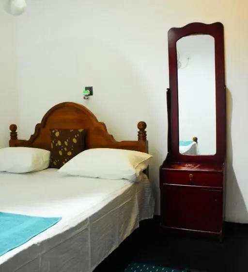 اتاق ساده سه نفره, Relax Guest House Dambulla