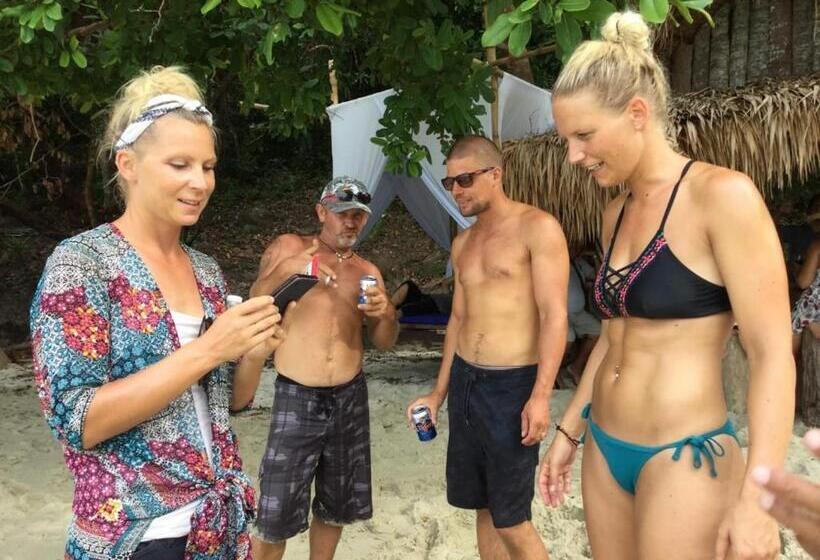 Bungalow Standard, Wild Pasir Panjang