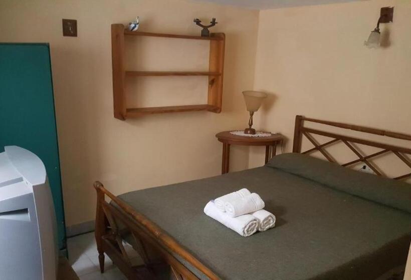 标准工作室, Apart Hotel Sahara