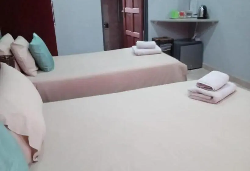 Basic Kolmen Hengen Huone, Grand Central Guesthouse