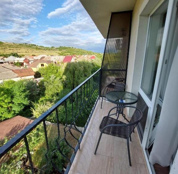 Люкс 2 Спальни, Pensiunea Daiana Residence