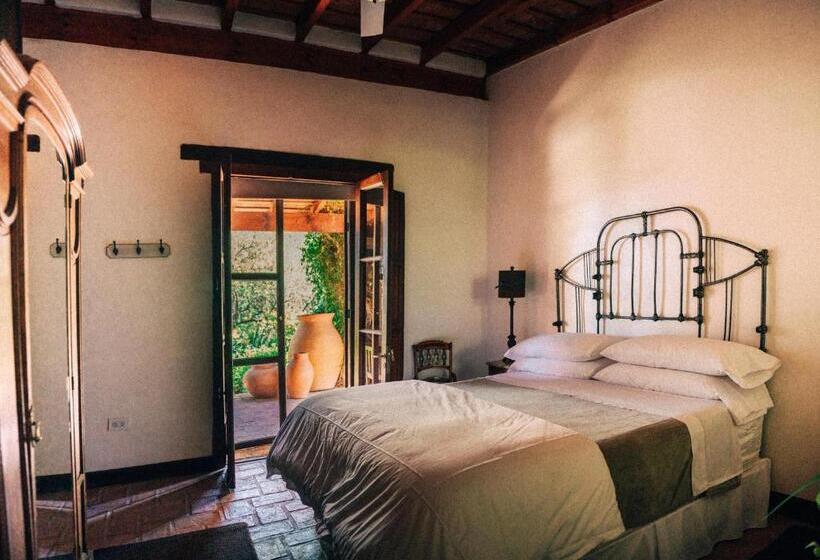 キングサイズベッドのデラックスルーム, El Jarillal