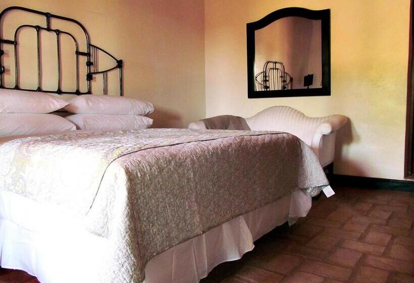 キングサイズベッドのデラックスルーム, El Jarillal