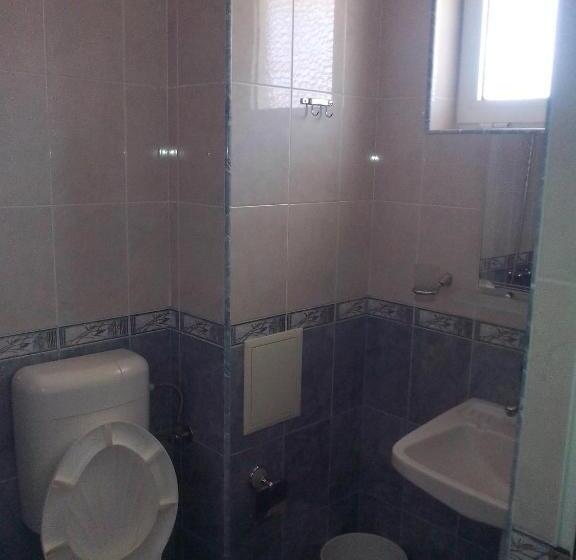 اتاق لوکس سه تخته, Guest House Krasi