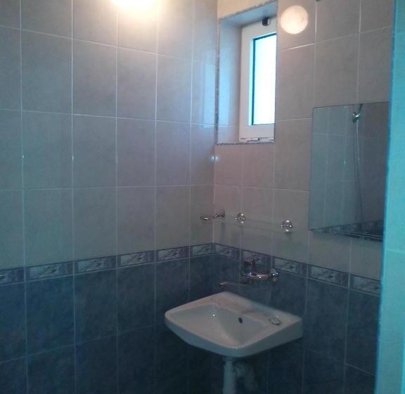 استودیوی استاندارد, Guest House Krasi