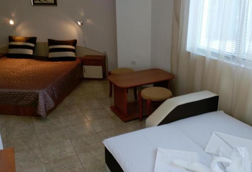 استودیوی استاندارد, Guest House Krasi