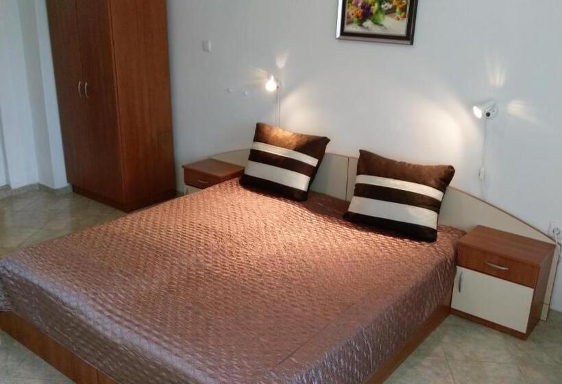 استودیوی استاندارد, Guest House Krasi