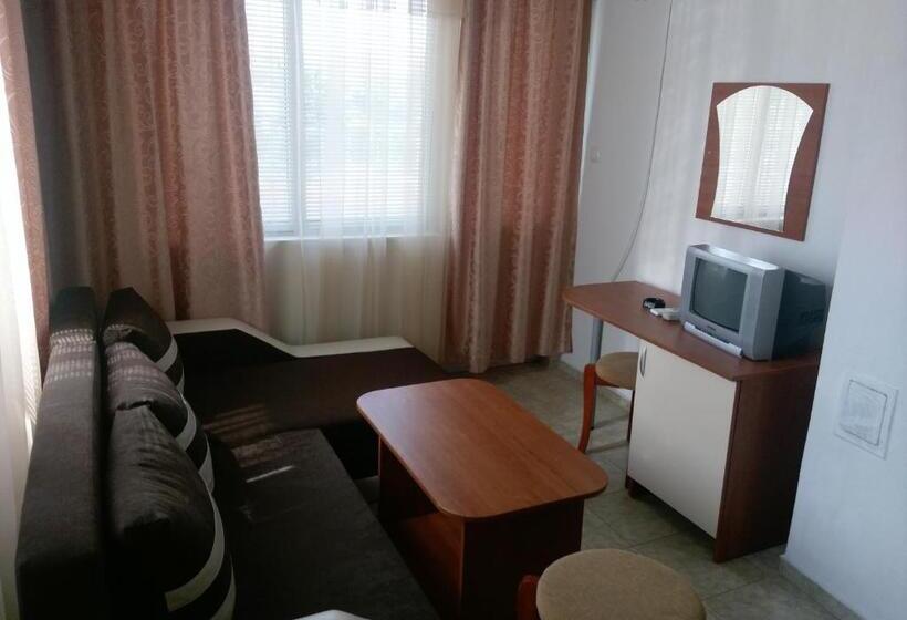 استودیوی استاندارد, Guest House Krasi