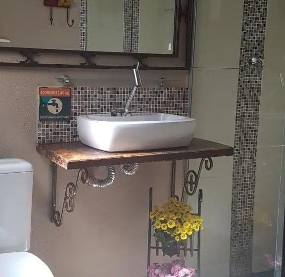 スタンダードルーム, Pousada Das Orquídeas