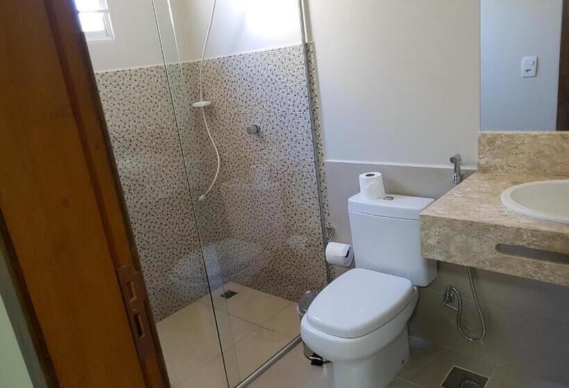 ファミリーステューディオ, Pousada Das Orquídeas