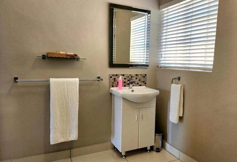 Семейный Номер Deluxe, Green Kalahari Guesthouse