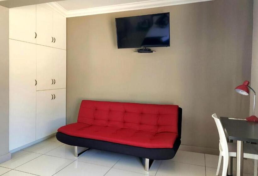 豪华家庭房间, Green Kalahari Guesthouse