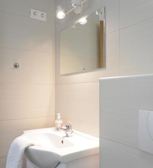 חדר סטנדרט לשלושה, Malom Tó Vendégház Tapolca