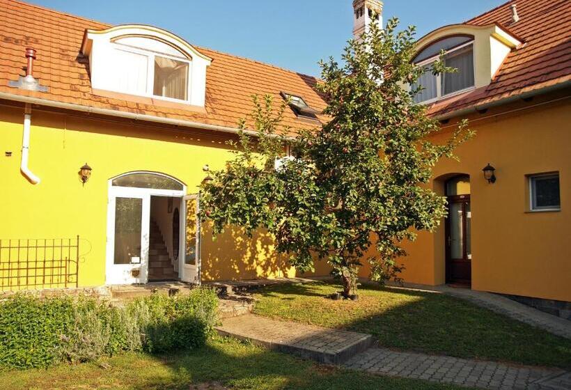 شقة غرفتين, Malom Tó Vendégház Tapolca