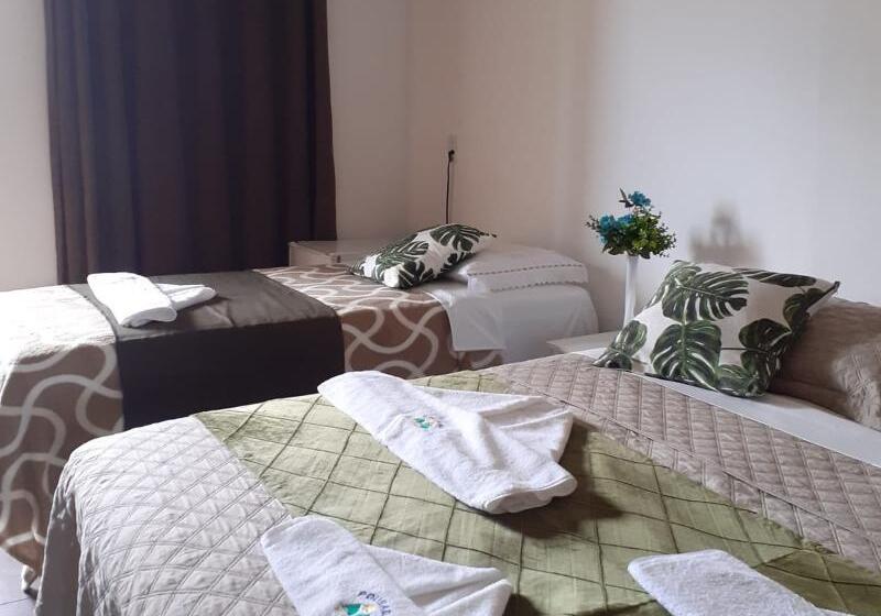 Chambre Triple Standard, Pousada Vitória