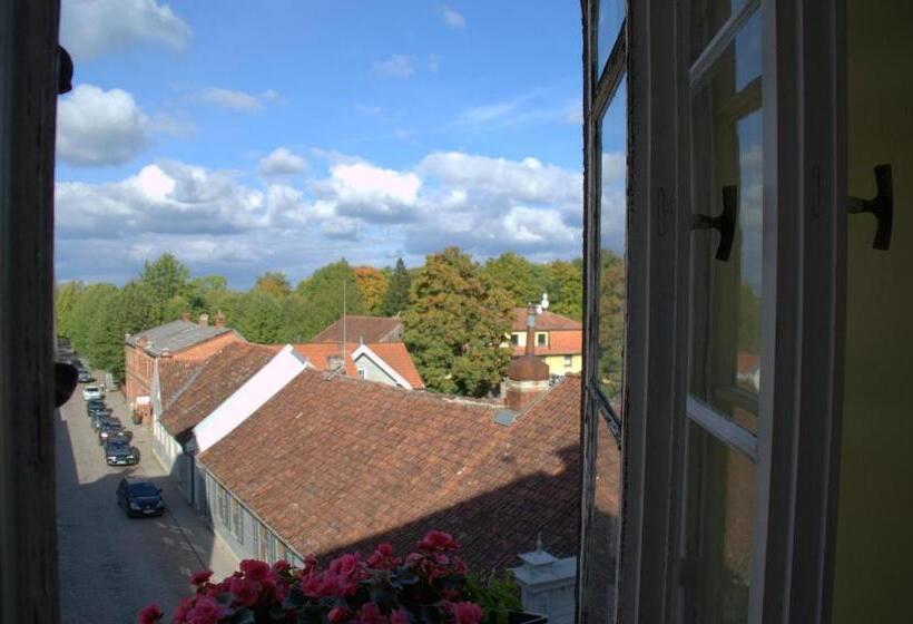 اتاق استاندارد سه نفره, Roberta Hercberga Apartamenti