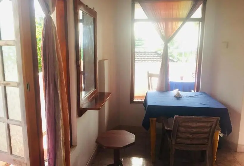 オーシャンビュースタンダードルームバルコニー付き, Dilena Beach Inn