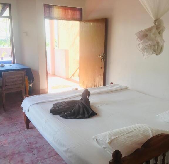 オーシャンビュースタンダードルームバルコニー付き, Dilena Beach Inn