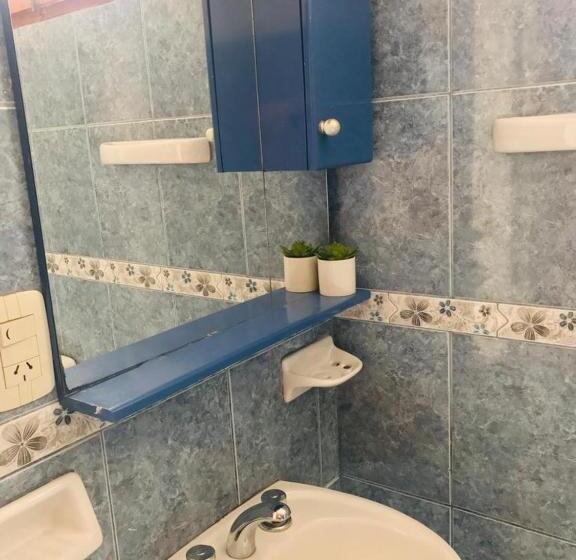 اتاق استاندارد سه نفره, Hospedaje Elias