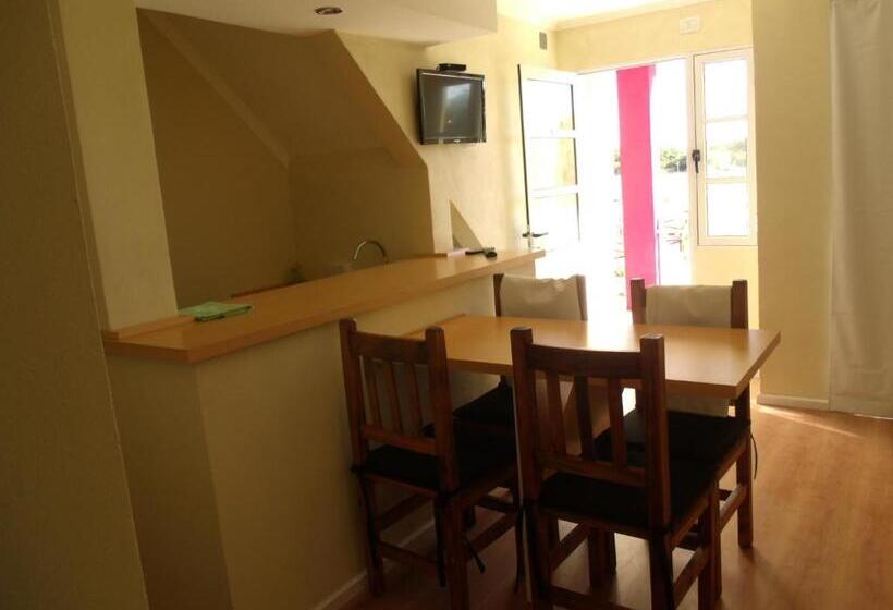 اتاق استاندارد چهارنفره با چشم‌انداز باغ, Terra Y Rio