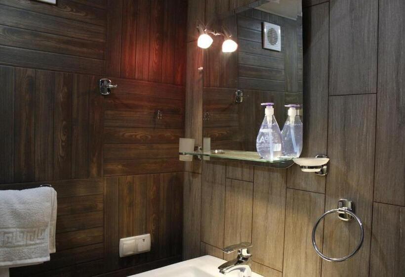 Standard room with outdoor bath, 5th Floor Guest House Yerevan